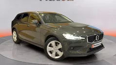 Usado 2021 Volvo V60 CC Pro Familiar | 28.990 €