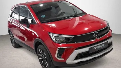 Rojo Usado 2024 Opel Crossland X Elegance SUV | 15.500 € (Precio justo)
