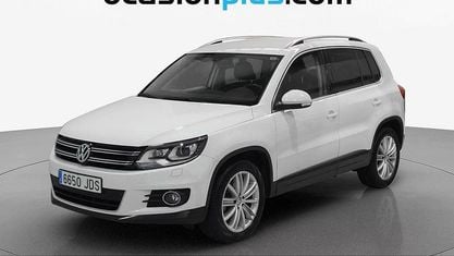 Usado VW Tiguan Sportline 140 CV (102 kW) 2015 Blanco SUV