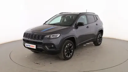Usado Jeep Compass Trailhawk 241 CV (177 kW) 2022 Gris SUV