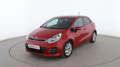 Usado 2015 Kia Rio Berlina | 8299 € (Precio justo)