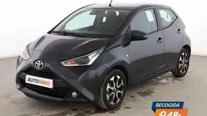 Occasion Toyota Aygo X-play 72 PK (52 kW) 2021 Grijs Hatchback