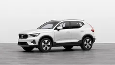 Usado 2025 Volvo XC40 Core SUV | 40.900 € (Precio justo)