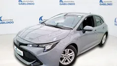Gris / plata Usado 2021 Toyota Corolla Active Berlina | 20.900 € (Precio justo)