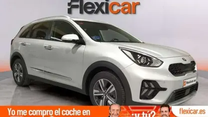 Usado Kia Niro 141 CV (103 kW) 2020 Gris SUV