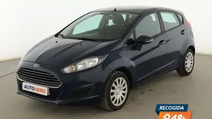Usado Ford Fiesta Trend 75 CV (55 kW) 2015 Azul Utilitario