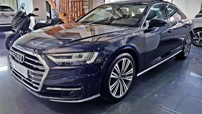 Usado Audi A8 Ambiente 286 CV (210 kW) 2018 Berlina