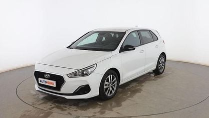 Brugt Hyundai i30 GO! 115 HK (84 kW) 2019 Hvid Sedan
