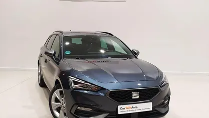 Usado Seat Leon FR 150 CV (110 kW) 2025 Gris Familiar