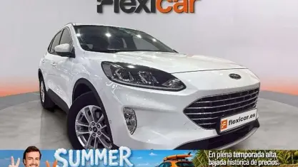 Usado Ford Kuga ST-Line 150 CV (110 kW) 2023 Blanco SUV