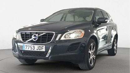 Usado Volvo XC60 R-Design Momentum 245 CV (180 kW) 2014 Azul power blue metalizado SUV