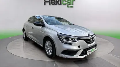 Usado Renault Mégane IV LIMITED 140 CV (102 kW) 2020 Utilitario