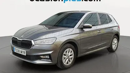 Usado Skoda Fabia Selection 116 CV (85 kW) 2025 Gris Utilitario