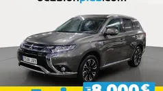 Gris Usado 2017 Mitsubishi Outlander P-HEV SUV | 20.790 € (Precio justo)