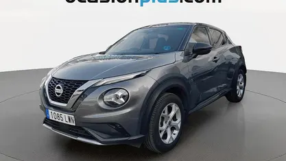 Usado Nissan Juke N-Connecta 114 CV (83 kW) 2022 Gris SUV