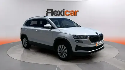 Begagnad Skoda Karoq Ambition 150 HK (110 kW) 2022 Vit SUV