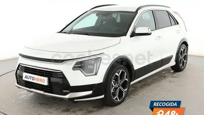 Usado Kia Niro 141 CV (103 kW) 2022 Blanco SUV