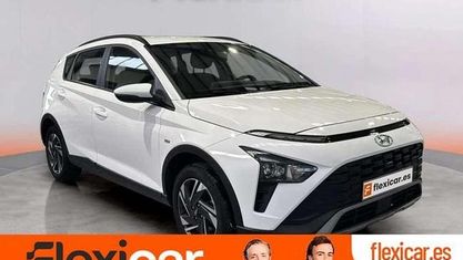 Usado Hyundai Bayon 101 HP (74 kW) 2023 Branco SUV