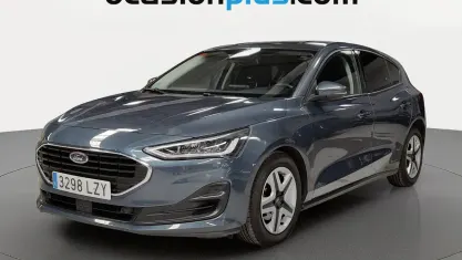 Begagnad Ford Focus Trend+ 120 HK (88 kW) 2022 Blå Halvkombi