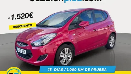 Rojo Usado 2015 Hyundai ix20 Utilitario | 8380 € (Precio justo)