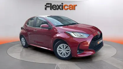 Usado Toyota Yaris Hybrid Active 116 CV (85 kW) 2023 Berlina