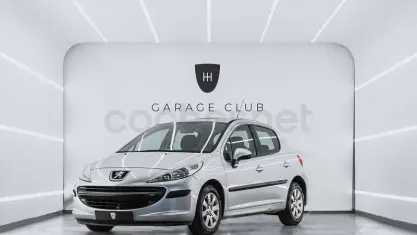 Usado Peugeot 207 75 CV (55 kW) 2007 Gris / plata Berlina