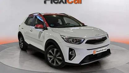 Usado Kia Stonic 120 CV (88 kW) 2021 SUV