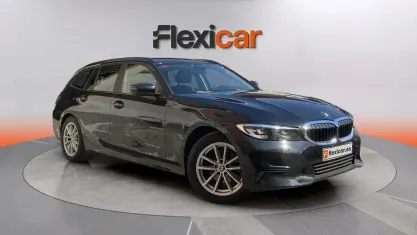 Usado BMW 320 190 CV (139 kW) 2019 Negro Familiar
