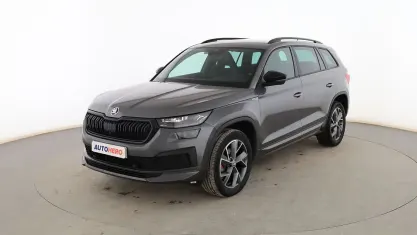 Käytetty Skoda Kodiaq SportLine 150 HP (110 kW) 2023 Harmaa Katumaasturi