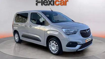Usado Opel Combo Edition 102 CV (75 kW) 2021 Monovolumen