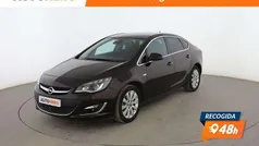 Marrón Usado 2015 Opel Astra Excellence Berlina | 9899 € (Precio justo)