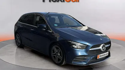 Usado Mercedes B200 151 CV (111 kW) 2022 Azul Monovolumen