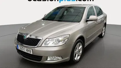 Beige Usado 2011 Skoda Octavia Family Berlina | 8900 € (Precio justo)