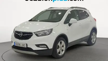 Usado Opel Mokka Selective 136 CV (100 kW) 2017 Blanco SUV