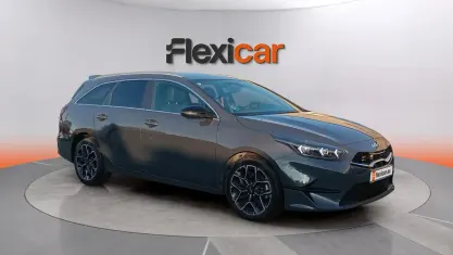 Usado Kia Ceed Style 100 CV (73 kW) 2025 Gris Utilitario