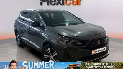 Usado Peugeot 5008 Allure 131 CV (96 kW) 2024 Gris SUV