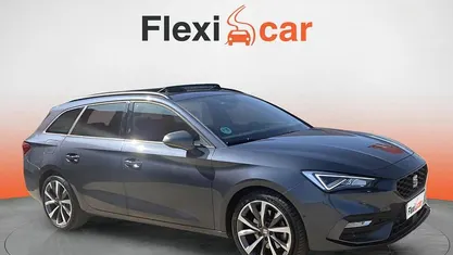 Usado Seat Leon FR 150 CV (110 kW) 2020 Blanco Familiar