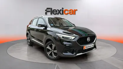 Usado MG ZS Luxury 111 CV (81 kW) 2022 Negro SUV