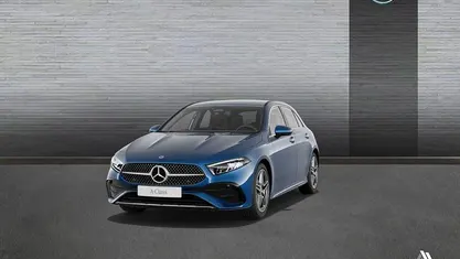 Usado Mercedes A200 AMG line 150 CV (110 kW) 2024 Azul espectra Berlina
