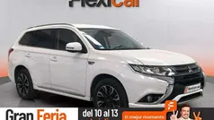 Blanco Usado 2018 Mitsubishi Outlander P-HEV Motion SUV | 17.290 € (Buen precio)