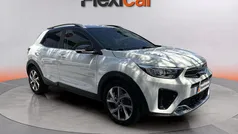 Blanco Usado 2022 Kia Stonic Plus SUV | 15.890 € (Precio justo)
