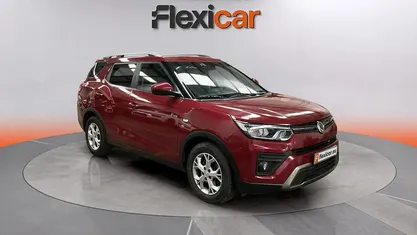 Usado Ssangyong (KGM) Tivoli 163 CV (119 kW) 2023 Burdeos SUV