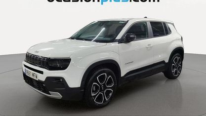 Begagnad Jeep Avenger Summit 101 HK (74 kW) 2023 Vit SUV