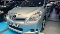 Gris Usado 2009 Toyota Verso Active Monovolumen | 6900 € (Un poco caro)
