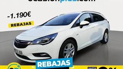 Blanco Usado 2016 Opel Astra Selective Familiar | 10.510 € (Precio justo)