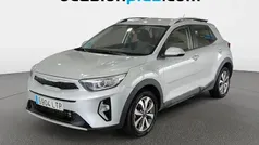 Gris plata Usado 2021 Kia Stonic SUV | 16.991 € (Precio justo)
