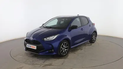 Usado Toyota Yaris Hybrid Style 116 CV (85 kW) 2022 Azul Berlina