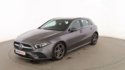 Usado Mercedes A180 115 CV (84 kW) 2018 Gris Berlina