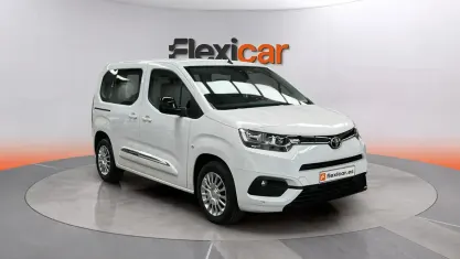 Używany Toyota Proace Verso City 102 KM (75 kW) 2024 Biały Kombi