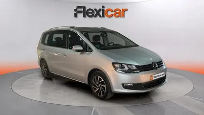 Usado VW Sharan Advance 150 CV (110 kW) 2018 Gris Monovolumen